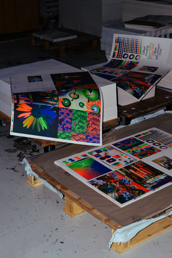 Offset Printing: Neon Green / Neon Red / Neon Blue